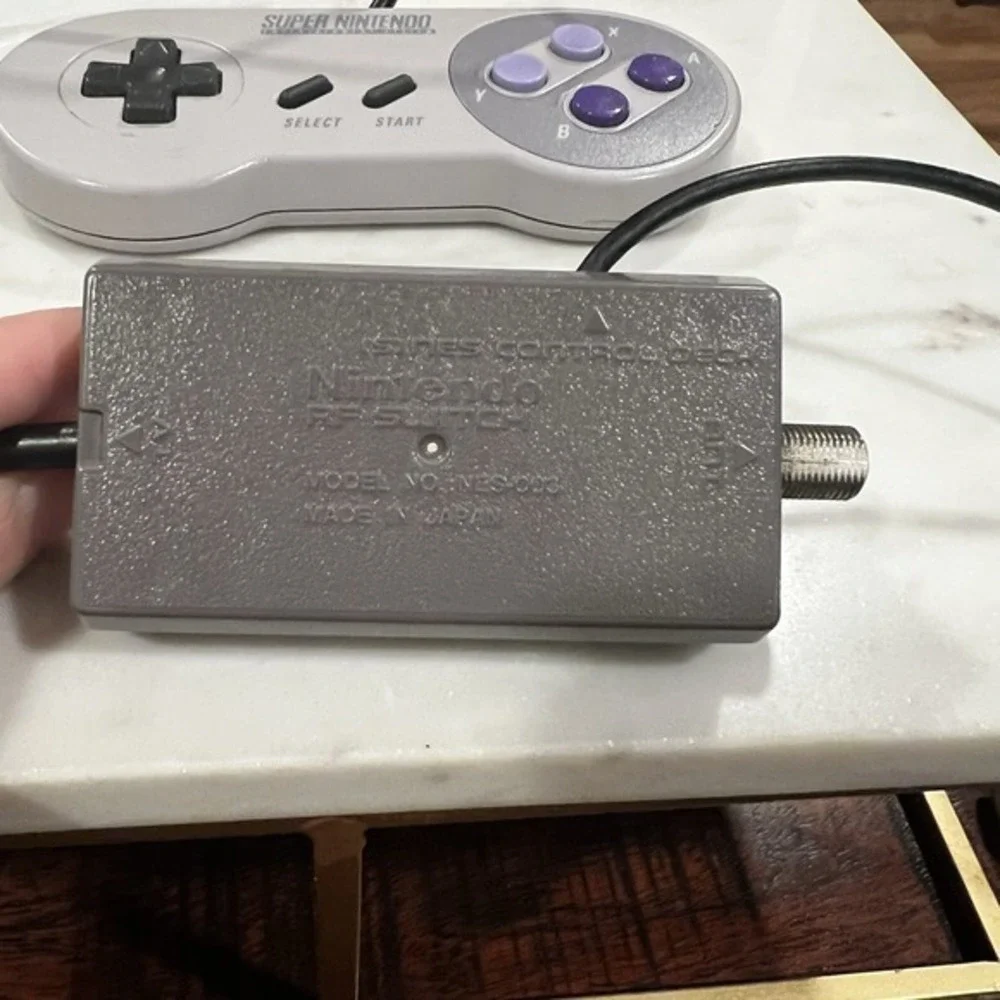 Nintendo SNSP-005 SNES Original Controller - Gray & RF Switch Adapter Not Tested